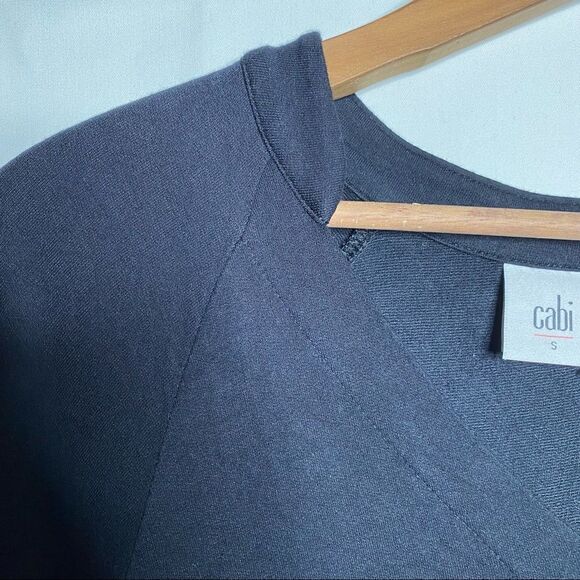 Cabi Womens Gala Sweatshirt Size Small Black Long Sleeve V-Neck - Picture 7 of 8